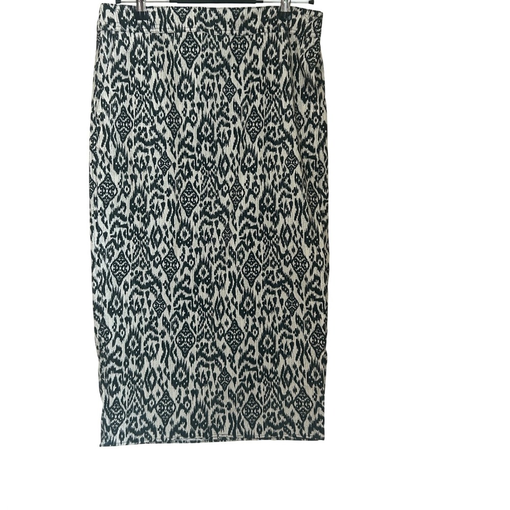 RipSkirt Hawaii Black Ivory Ikat Adjustable Wrap Midi Skirt Size M Length 4